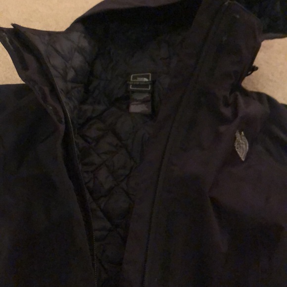 Like New! The North Face Women’s Hyvent Thermoball Jacket - Picture 11 of 16